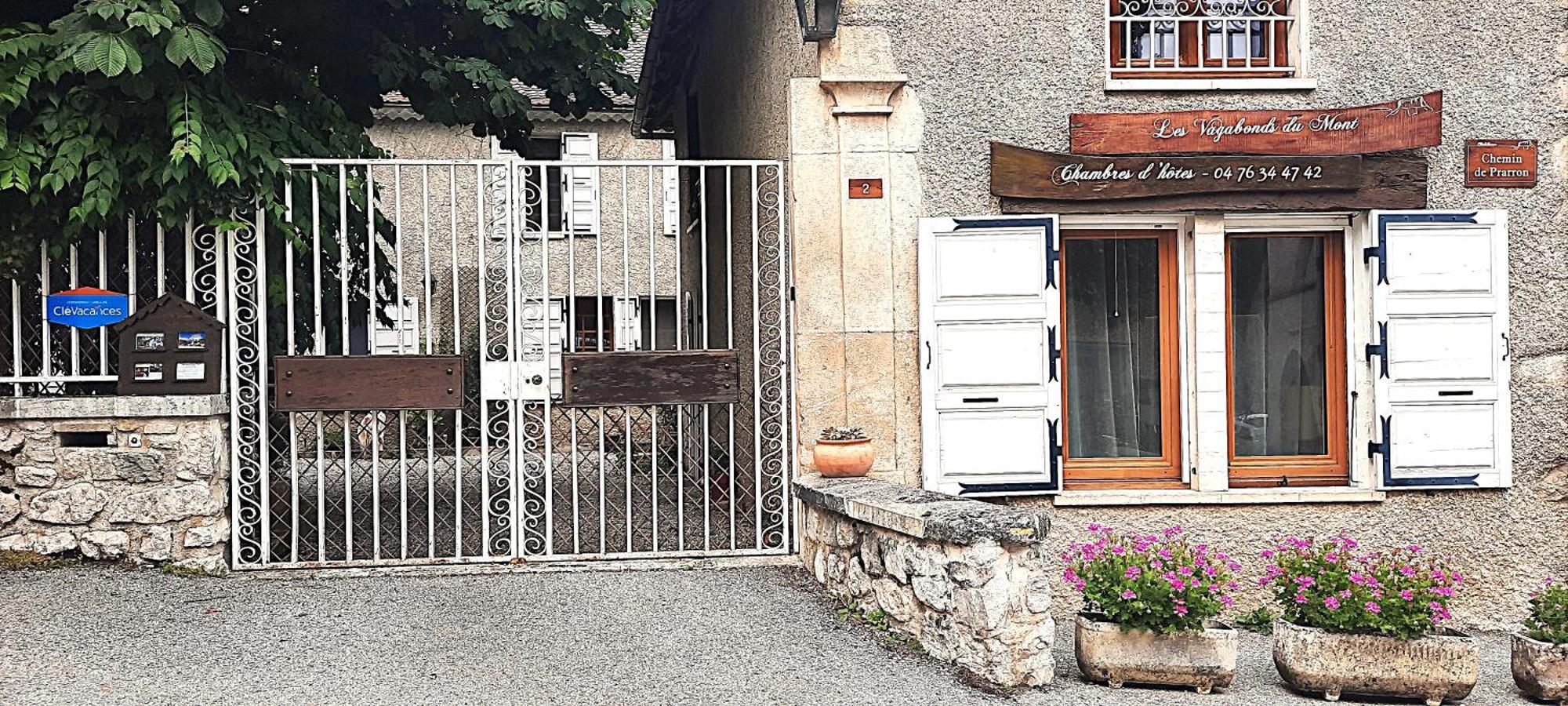 Les Vagabonds Du Mont Bed and Breakfast Chichilianne Exteriör bild